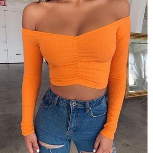 Tiger mist ripped long sleeve crop